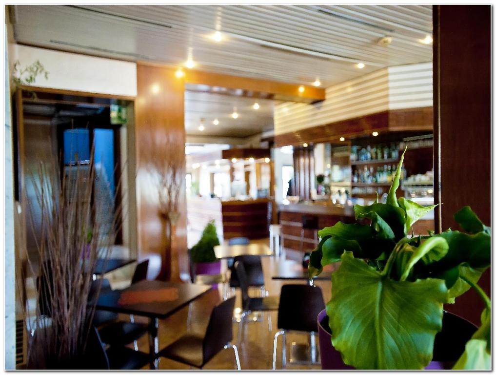 Hotel Veronese Cerignola Eksteriør billede